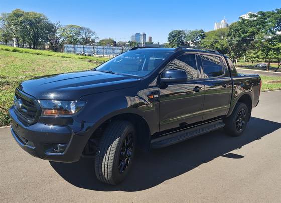FORD RANGER 2.2 BLACK 4X2 CD 16V DIESEL 4P AUTOMÁTICO FORD RANGER 2.2 BLACK 4X2 CD 16V DIESEL 4P AUTOMÁTICO